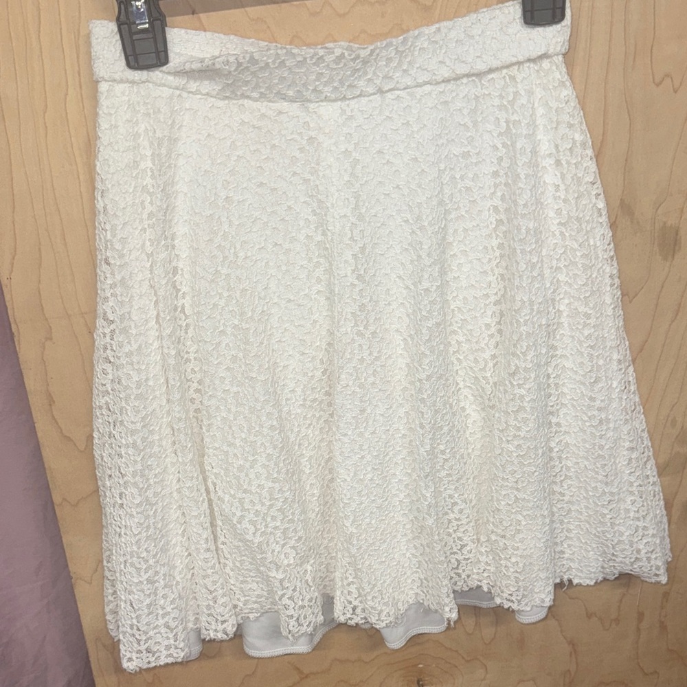 Elegant White Lace Skirt